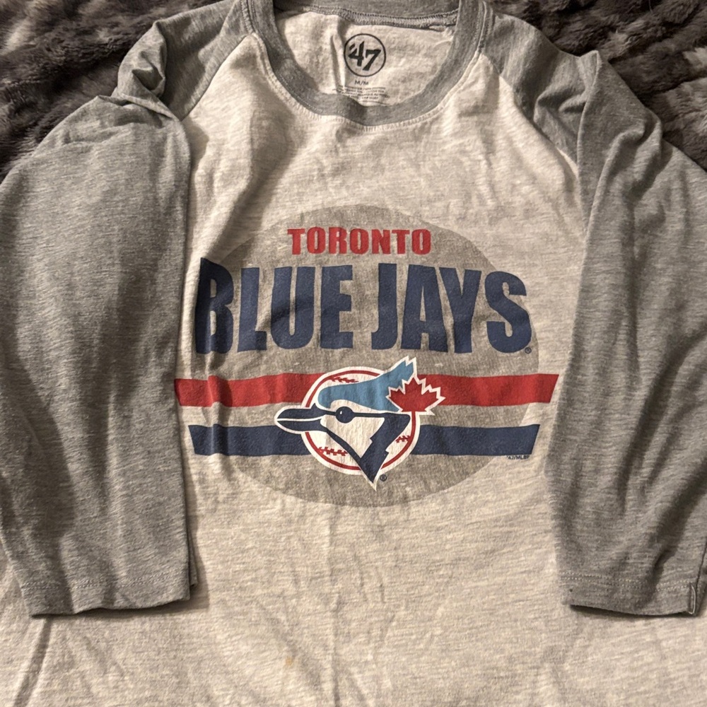 47 Brand ladies Blue Jays Gray and Red 3/4 Sleeve Tee